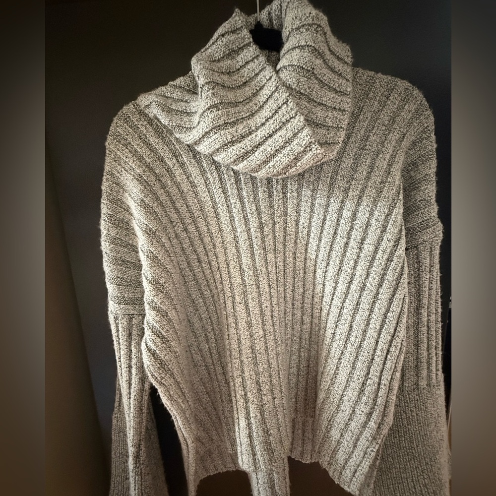 Topshop Gray Cowl Neck Sweater | Bell sleeves